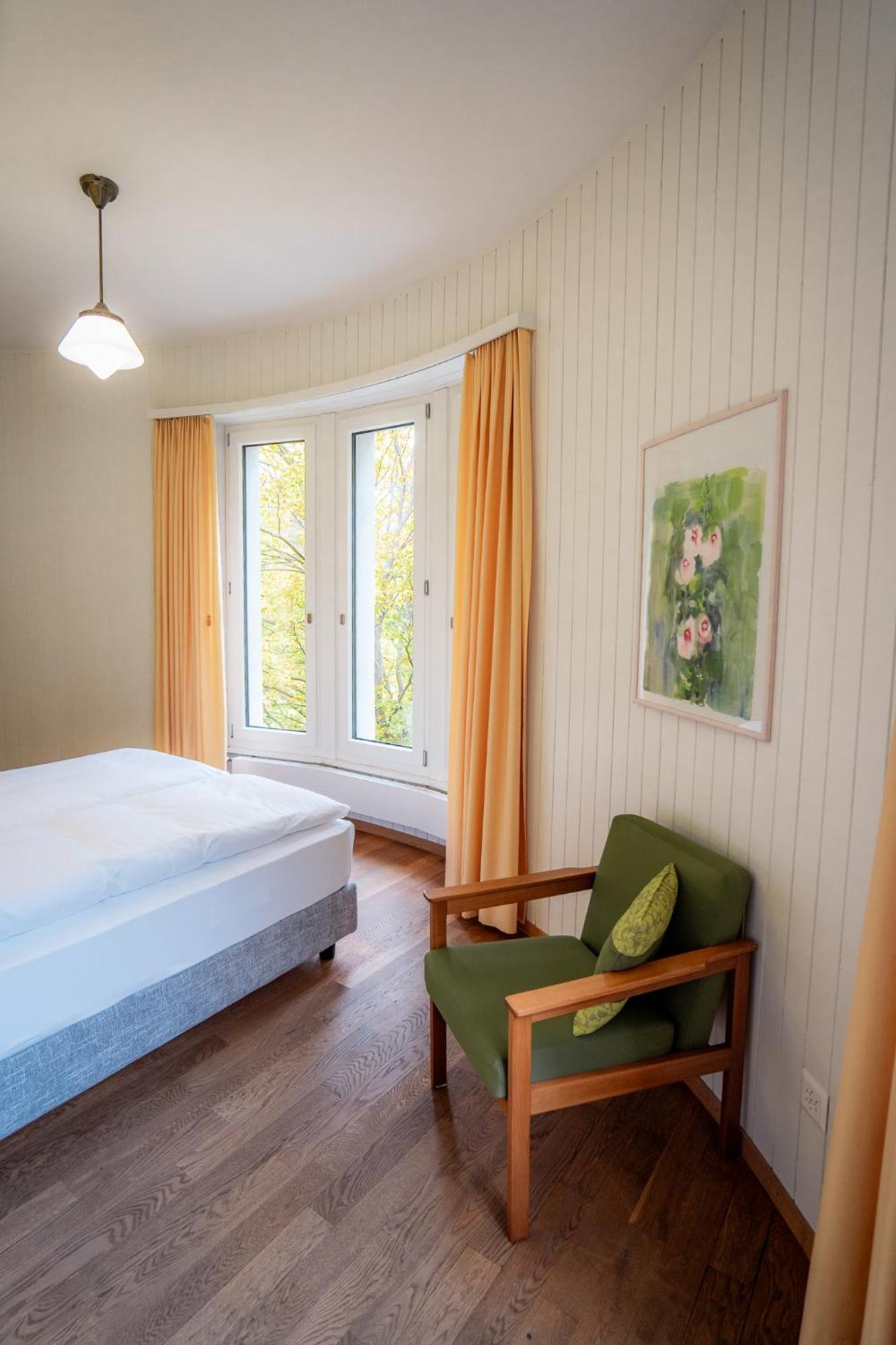 Hotel Haus Schoenstatt Contactless-Check-In Бриг Экстерьер фото