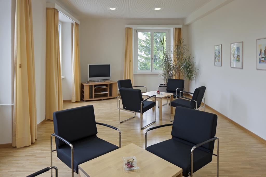 Hotel Haus Schoenstatt Contactless-Check-In Бриг Экстерьер фото